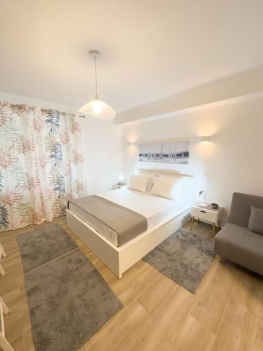 Petite Retreat In Kolonaki, Athens /Netflix Apartment Exterior photo