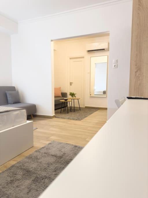 Petite Retreat In Kolonaki, Athens /Netflix Apartment Exterior photo